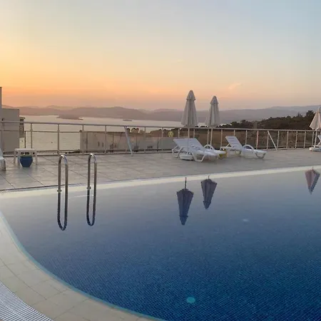 Apartamento Luxury Apartment In A Secure Complex - Gorgeous Sea View - Pool - 700M To The Beach - Wifi - In Gulluk - 8Km From Bodrum Airport - Ideal For Naturelovers Bodrum