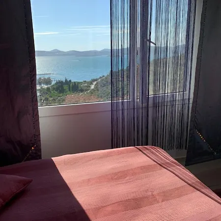 Luxury Apartment In A Secure Complex - Gorgeous Sea View - Pool - 700M To The Beach - Wifi - In Gulluk - 8Km From Bodrum Airport - Ideal For Naturelovers * Bodrum